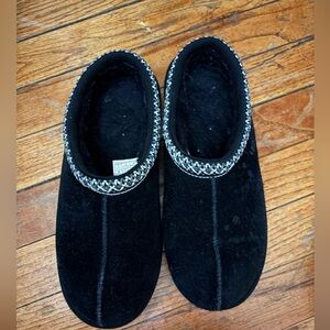 Black Tasman Uggs